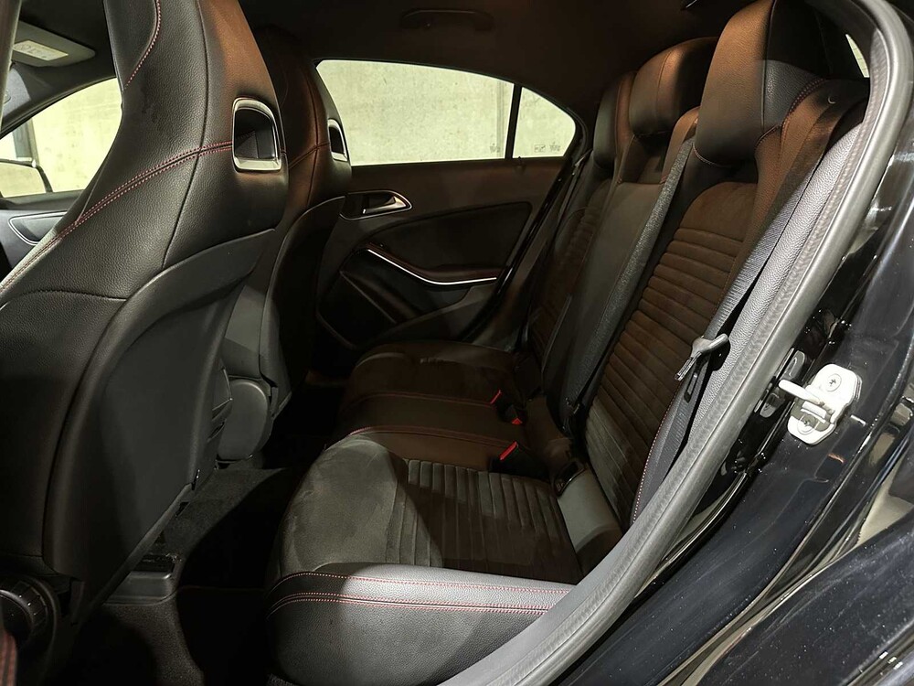 Mercedes-Benz A180 Prestige A-klasse 123PK 2015, G-325-PP