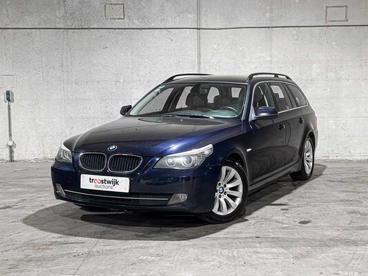 BMW 520i Touring Corporate Lease Business Line Edition I 163pk 2010 5-serie , 68-KNS-5