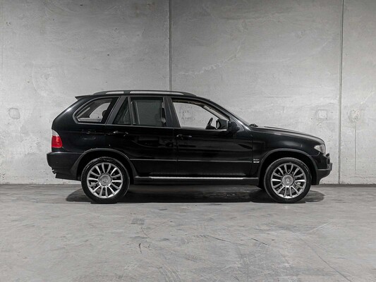 BMW X5 3.0i High Executive 231PK 2004, 71-RS-KR