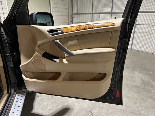 BMW X5 3.0i High Executive 231PK 2004, 71-RS-KR