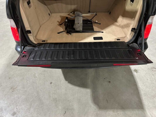 BMW X5 3.0i High Executive 231PK 2004, 71-RS-KR