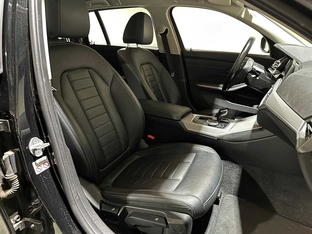 BMW 330e Touring G21 292pk 2021 (Origineel-NL + 1e Eigenaar), K-451-VL