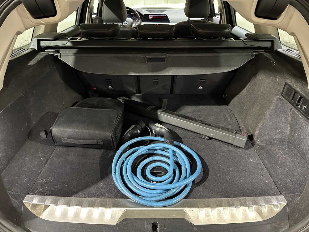 BMW 330e Touring G21 292pk 2021 (Origineel-NL + 1e Eigenaar), K-451-VL