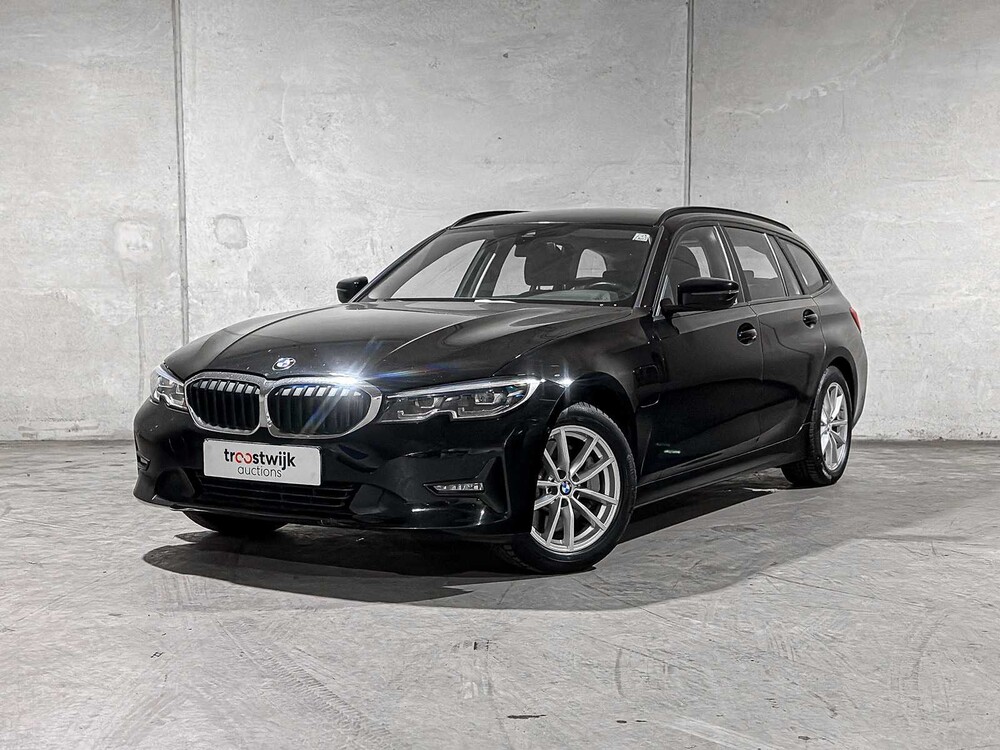 BMW 330e Touring G21 292pk 2021 (Origineel-NL + 1e Eigenaar), K-451-VL