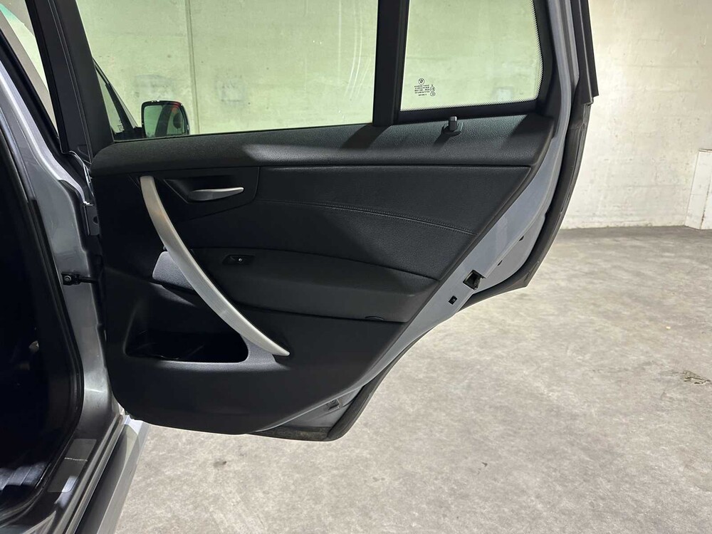 BMW X3 2.5si Executive M-Sport 218pk 2007, T-942-JB Youngtimer