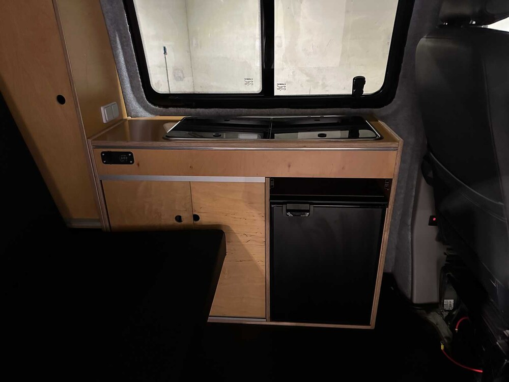 Volkswagen Transporter T6 Camper 2.0 4P -Zelfbouw- 140pk 2016 (Automaat), S-456-LJ