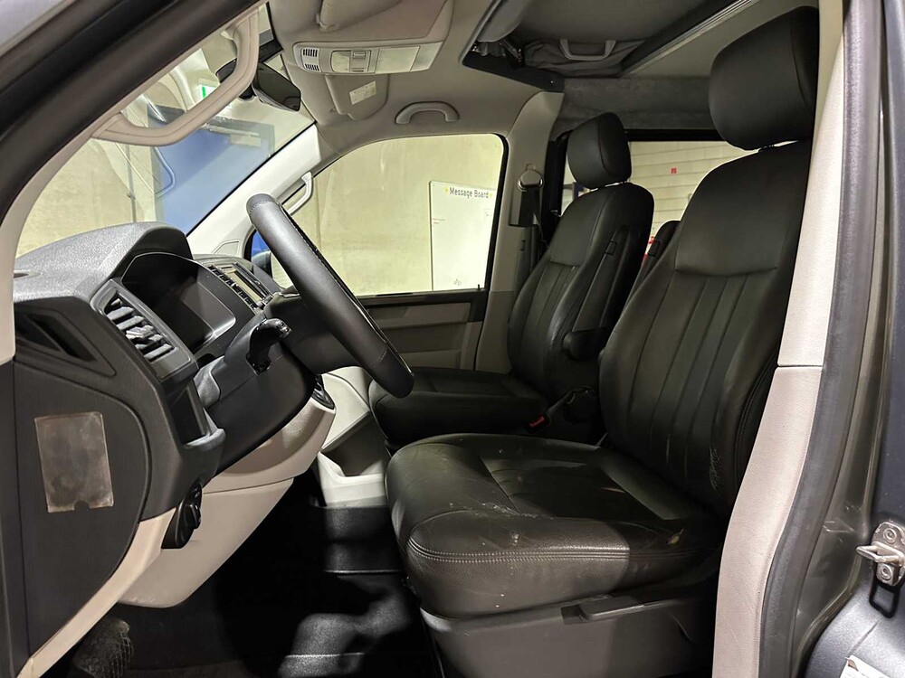 Volkswagen Transporter T6 Camper 2.0 4P – Selbstgebaut – 140 PS 2016 (Automatik), S-456-LJ