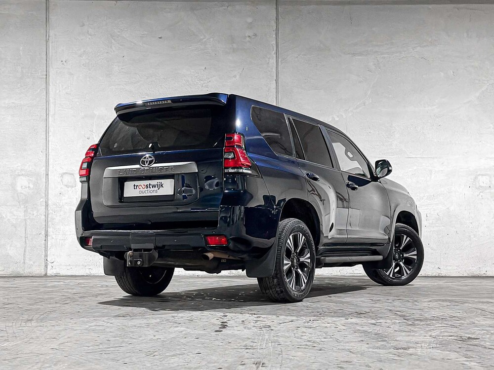 Toyota Land Cruiser 2.8 D-4D-F Challenger Blind Van 177pk 2020, VHH-33-H Bedrijfswagen