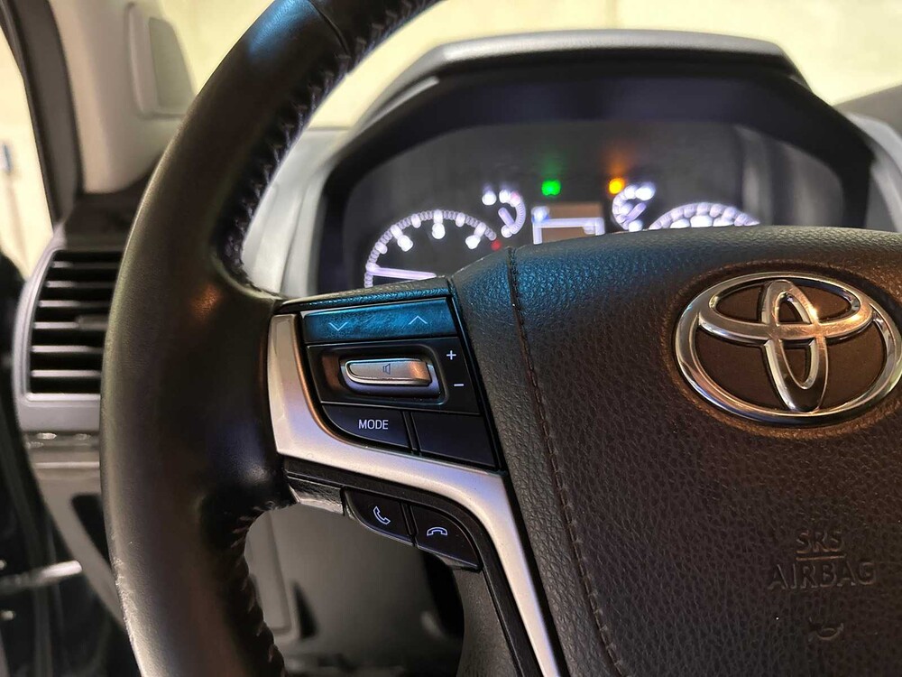 Toyota Land Cruiser 2.8 D-4D-F Challenger Blind Van 177 PS 2020, VHH-33-H Nutzfahrzeug