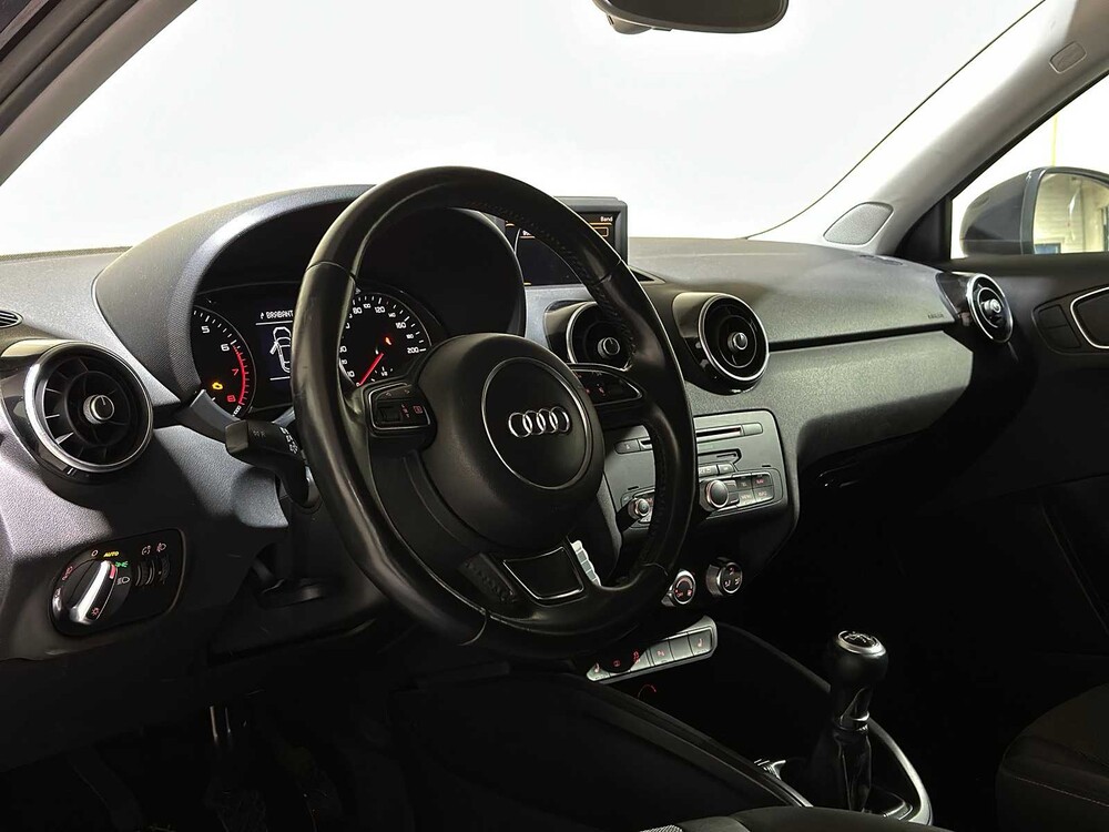 Audi A1 1.4 TFSI Ambition Pro Line Business S-Line 122pk 2010, K-088-RN