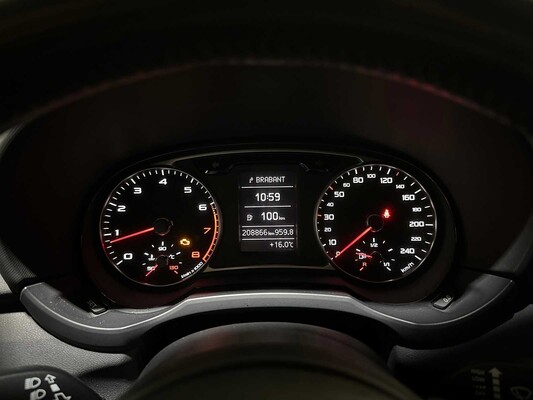 Audi A1 1.4 TFSI Ambition Pro Line Business S-Line 122hp 2010, K-088-RN