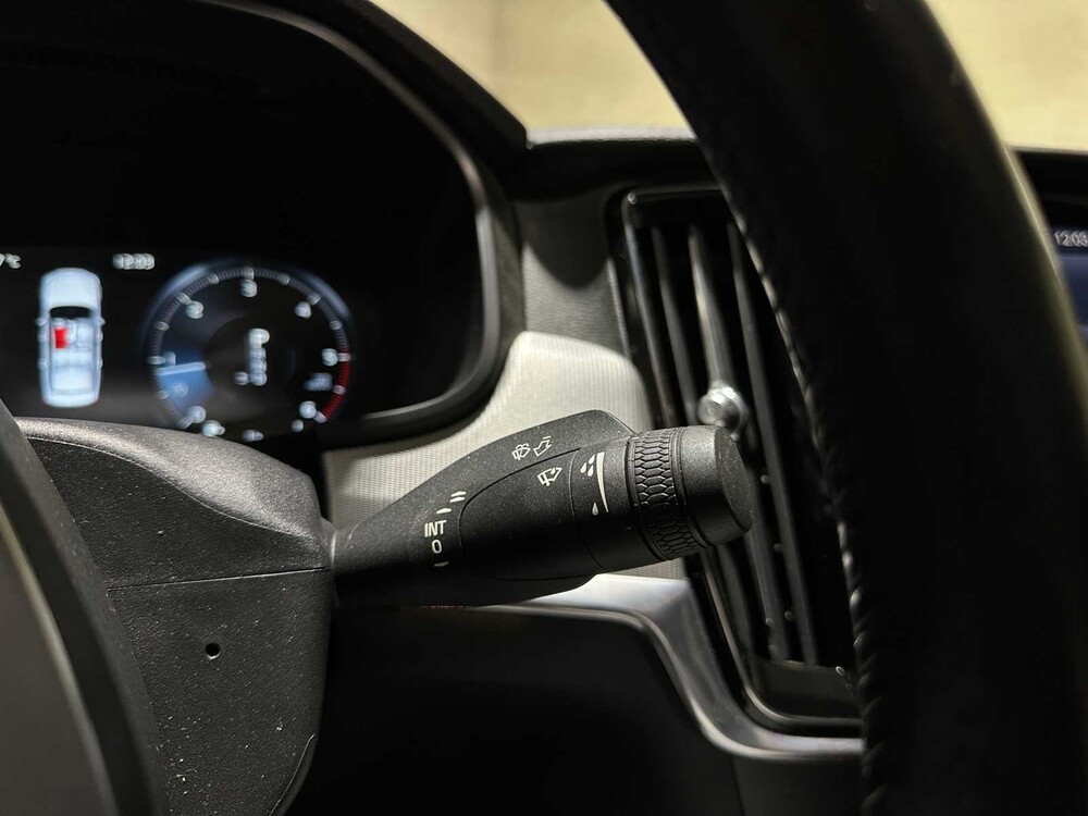 Volvo S90 2.0 D4 Beschriftung 190 PS 2016, H-594-BN