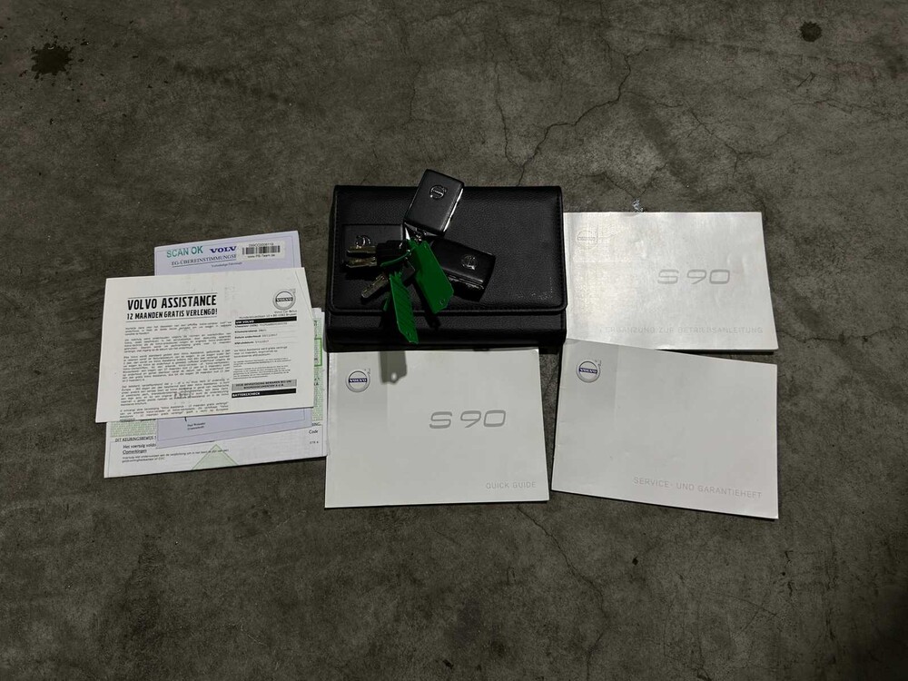 Volvo S90 2.0 D4 Beschriftung 190 PS 2016, H-594-BN