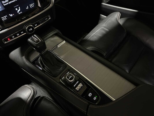 Volvo S90 2.0 D4 Beschriftung 190 PS 2016, H-594-BN