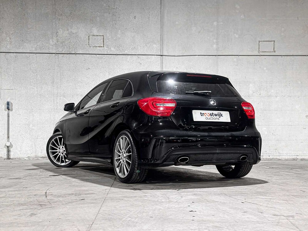 Mercedes-Benz A180 Prestige A-klasse 123PK 2015, G-325-PP