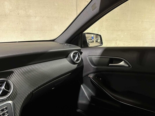 Mercedes-Benz A180 Prestige A-class 123HP 2015, G-325-PP