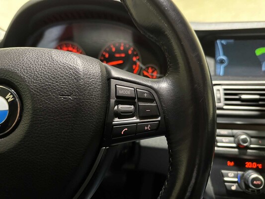 BMW 523i Touring High Executive 204pk 2010 5-serie, 3-ZKF-44