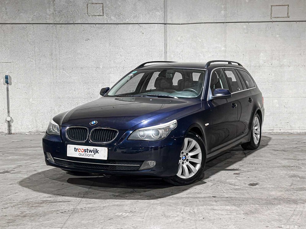 BMW 520i Touring Corporate Lease Business Line Edition I 163pk 2010 5-serie , 68-KNS-5