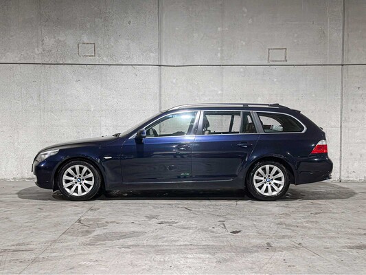 BMW 520i Touring Corporate Lease Business Line Edition I 163pk 2010 5-serie , 68-KNS-5