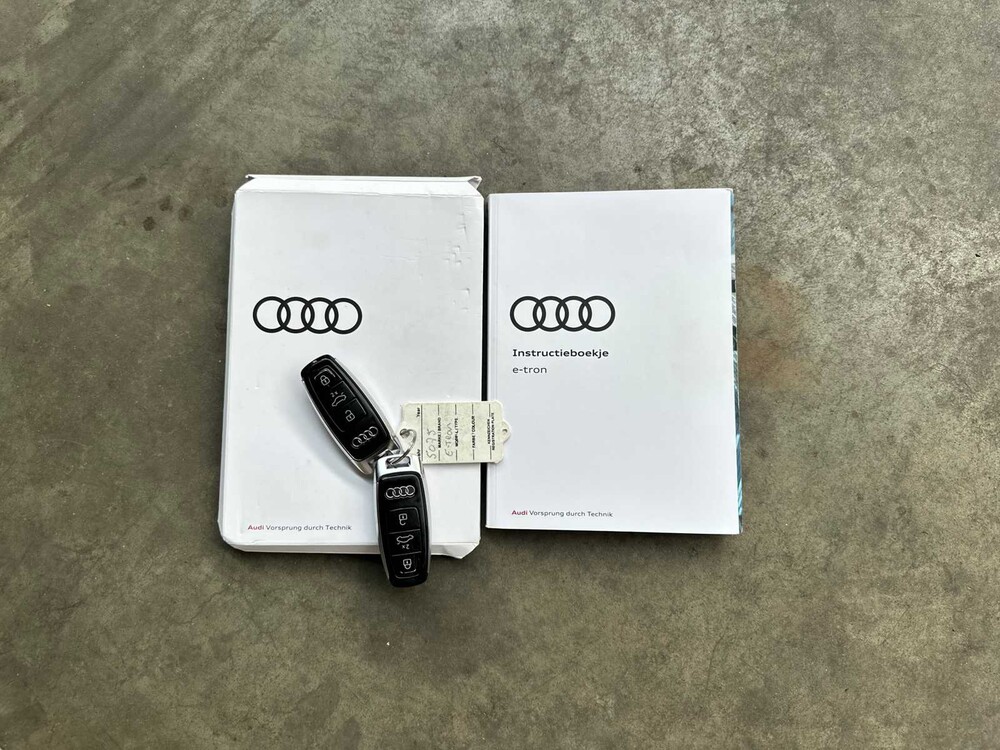 Audi e-tron 55 Quattro Advanced 95 kWh 360PS 2019, G-526-GR