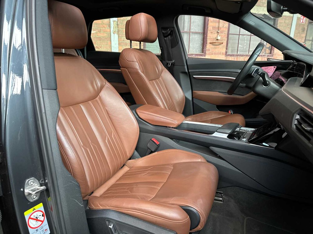 Audi e-tron 55 Quattro Advanced 95 kWh 360PS 2019, G-526-GR