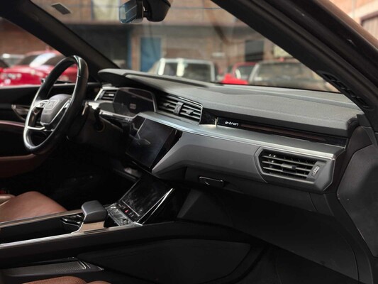 Audi e-tron 55 Quattro Advanced 95 kWh 360pk 2019, G-526-GR