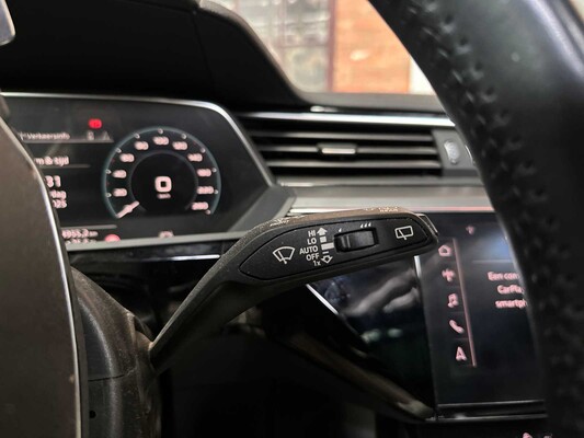 Audi e-tron 55 Quattro Advanced 95 kWh 360pk 2019, G-526-GR