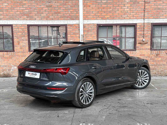 Audi e-tron 55 Quattro Advanced 95 kWh 360pk 2019, G-526-GR