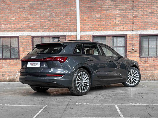 Audi e-tron 55 Quattro Advanced 95 kWh 360pk 2019, G-526-GR
