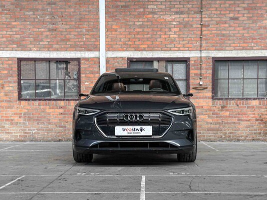 Audi e-tron 55 Quattro Advanced 95 kWh 360pk 2019, G-526-GR