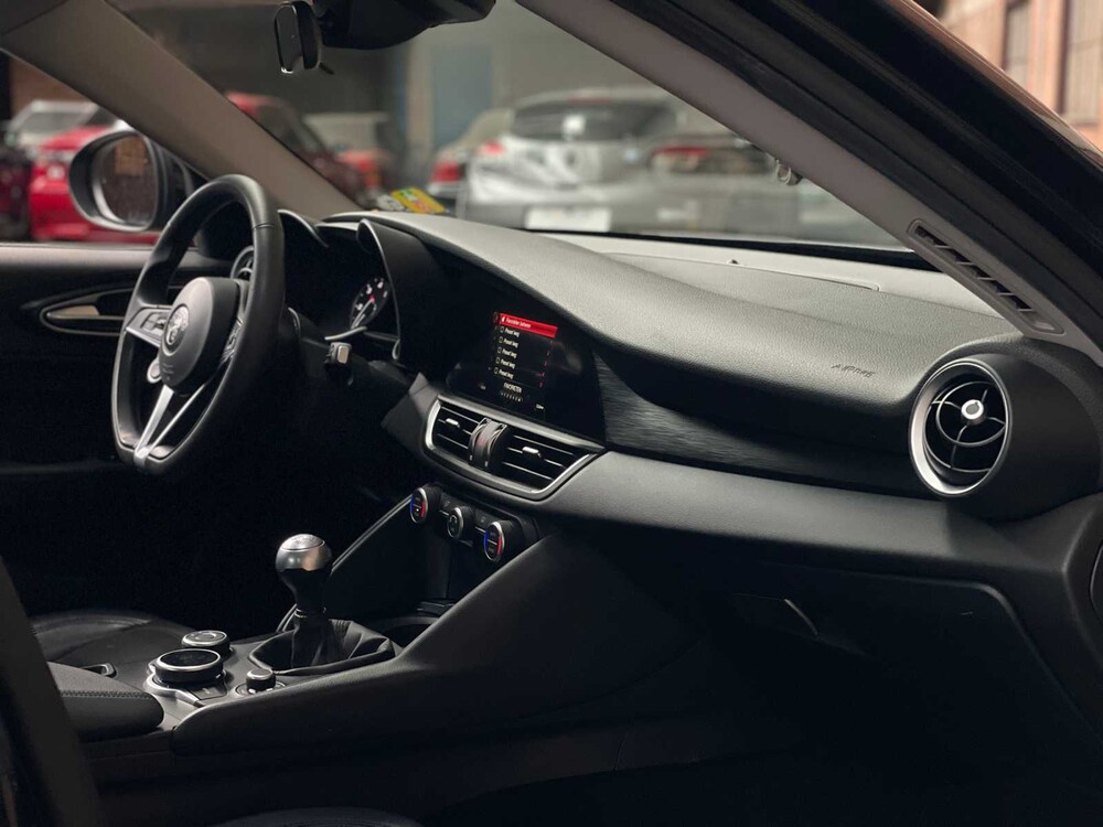 Alfa Romeo Giulia 2.2 Super 150PS 2018 (Original-NL), RN-969-G