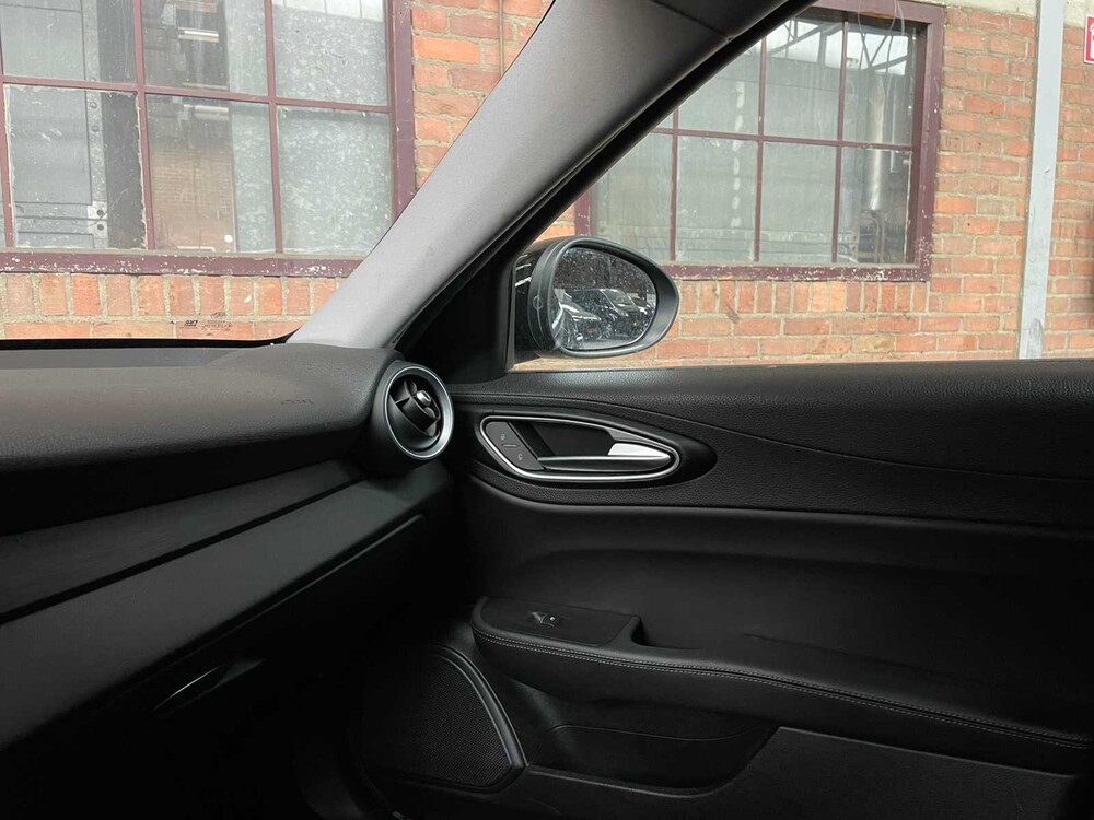 Alfa Romeo Giulia 2.2 Super 150PS 2018 (Original-NL), RN-969-G