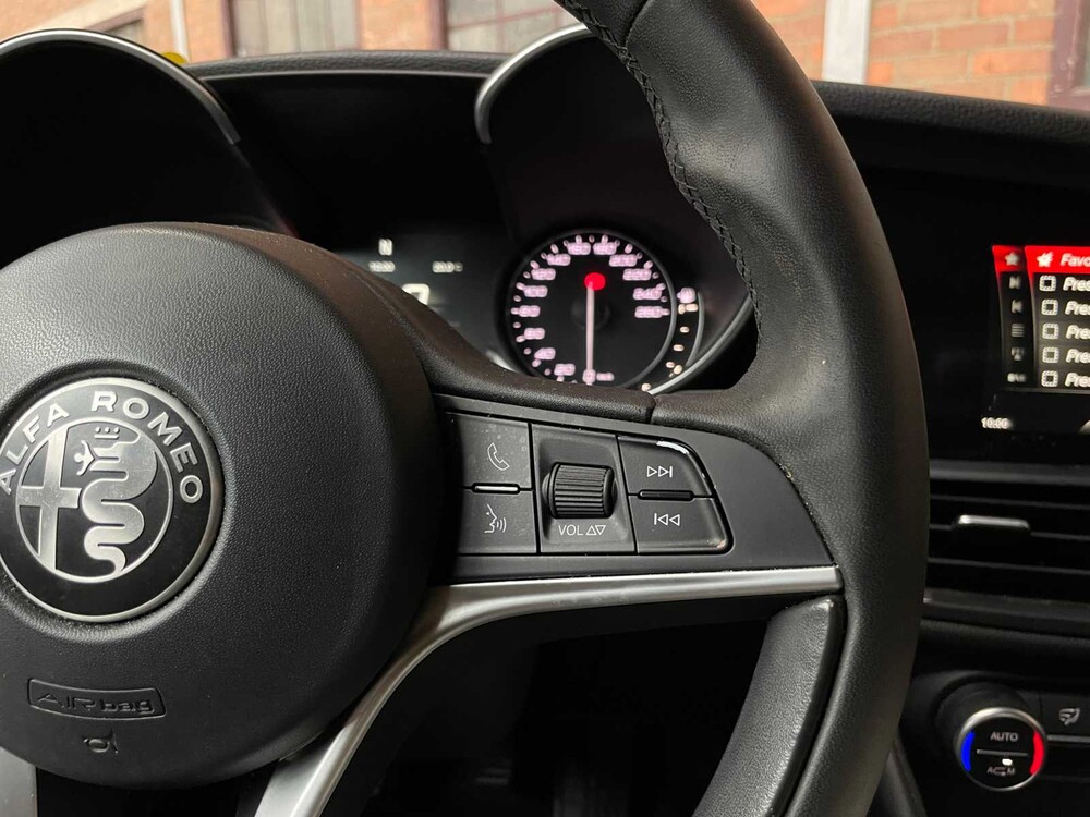 Alfa Romeo Giulia 2.2 Super 150PS 2018 (Original-NL), RN-969-G