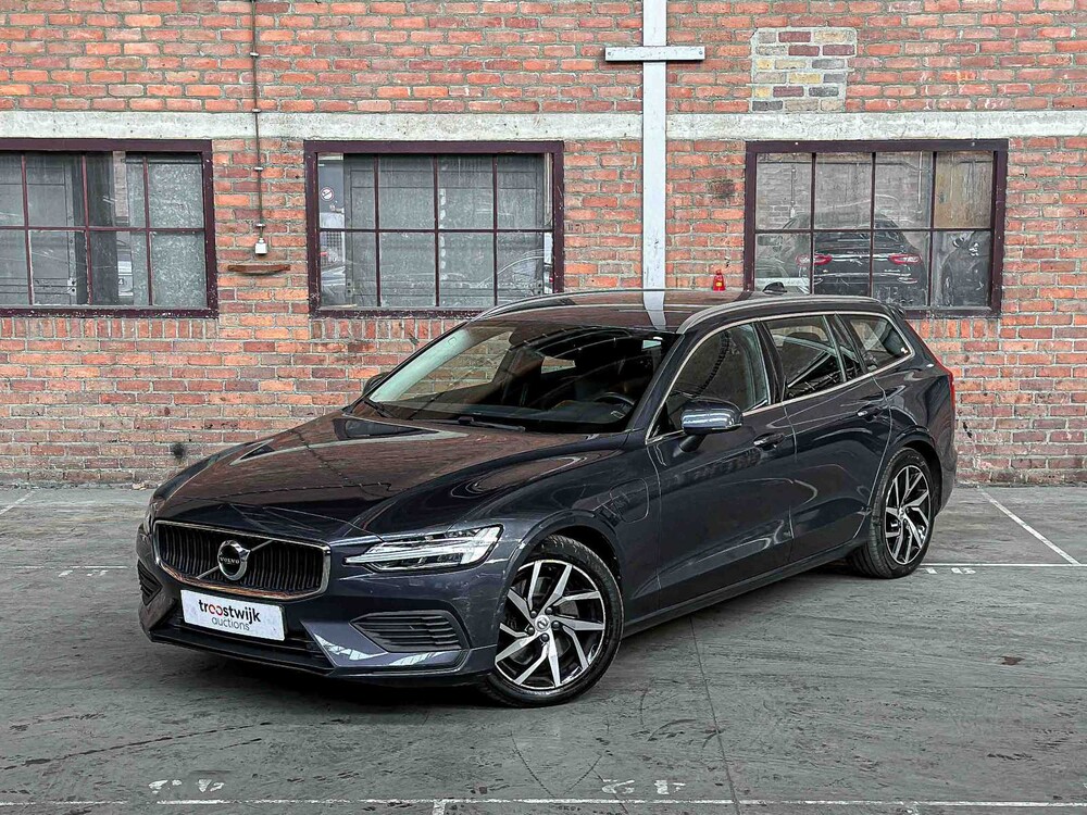 Volvo V60 2.0 T6 Twin Engine AWD Momentum Pro 253PS 2020, H-754-FN