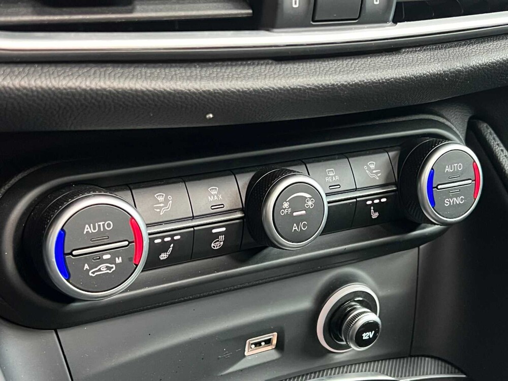 Alfa Romeo Stelvio 2.2 JTD AWD Veloce 209PS 2020, J-329-XH