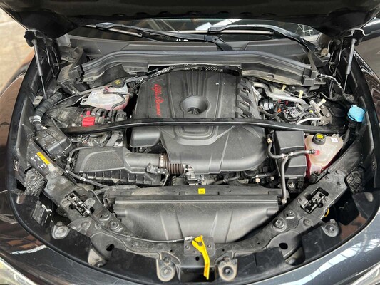 Alfa Romeo Stelvio 2.2 JTD AWD Veloce 209pk 2020, J-329-XH