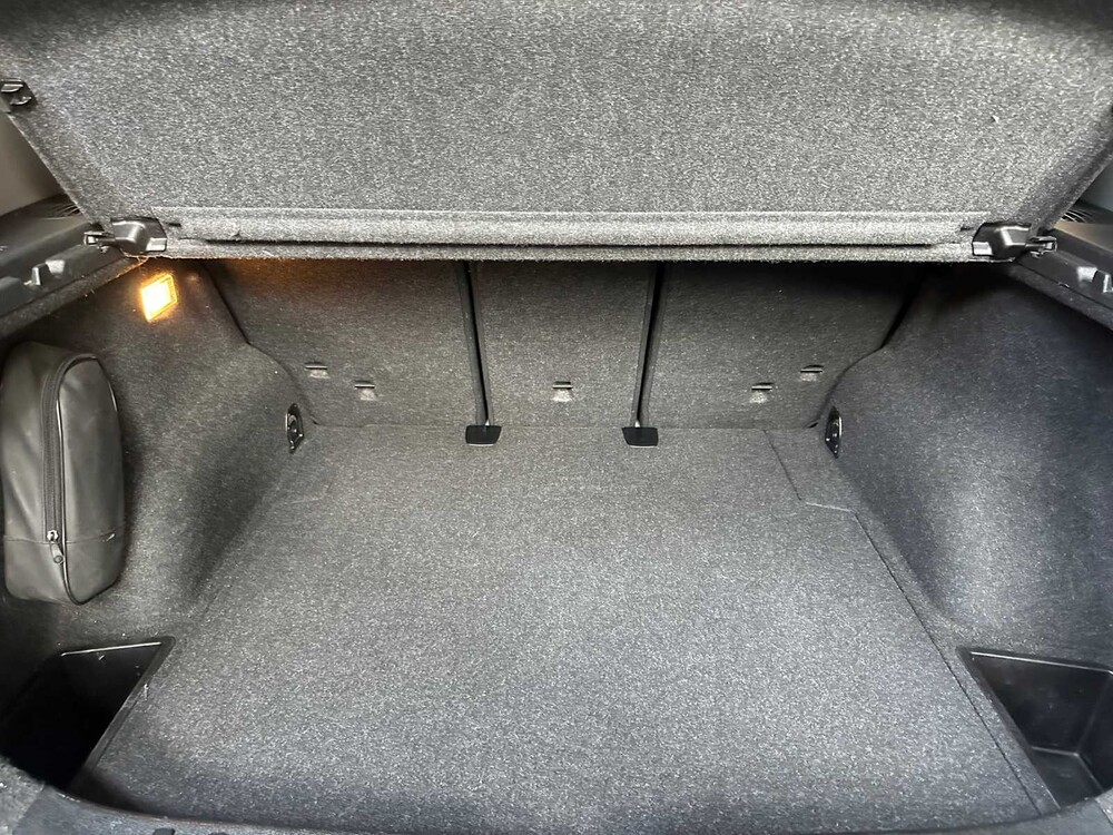 BMW X1 sDrive20i Business E84 184PS 2013, 6-KNF-69