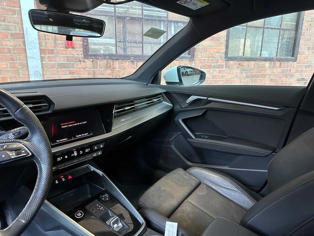 Audi A3 Sportback 30 TFSI S Edition S-Line 110PS 2021 (Original-NL), L-963-SJ