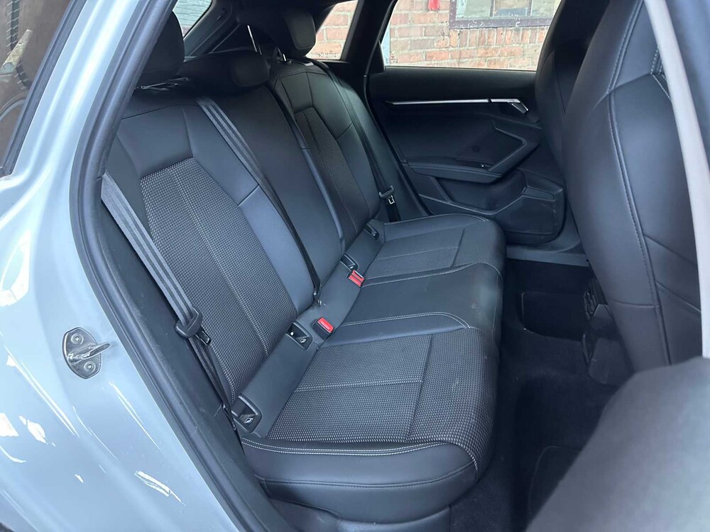 Audi A3 Sportback 30 TFSI S Edition S-Line 110PS 2021 (Original-NL), L-963-SJ