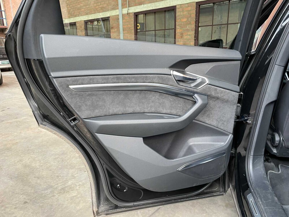 Audi e-tron 50 Quattro S Edition S-Line 71 kWh 313PS 2021, GRJ-01-P