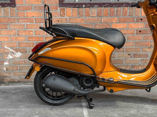 Vespa Sprint 4T (CUSTOM) 2014, F-512-XF Scooter