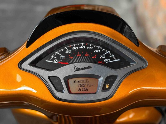 Vespa Sprint 4T (CUSTOM) 2014, F-512-XF Scooter