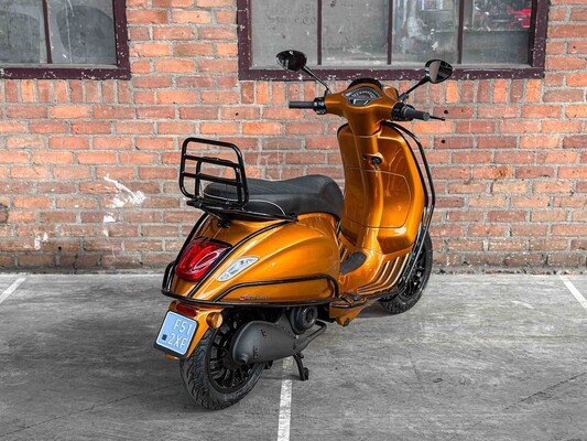 Vespa Sprint 4T (CUSTOM) 2014, F-512-XF Scooter