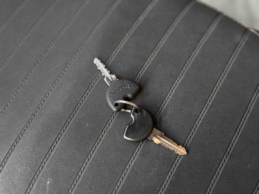 Vespa Sprint 4T -Carbon- (CUSTOM) 2016, DFV-89-L Roller