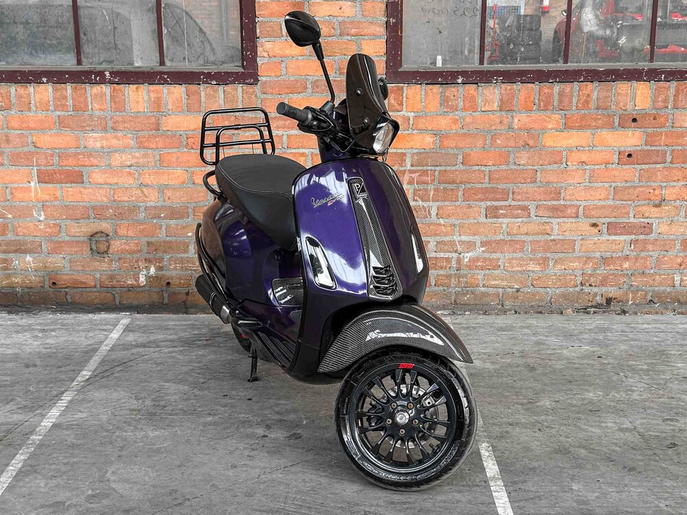 Vespa Sprint 4T -Carbon- (CUSTOM) 2016, DFV-89-L Roller