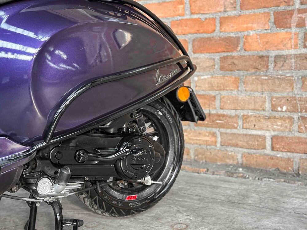 Vespa Sprint 4T -Carbon- (CUSTOM) 2016, DFV-89-L Roller