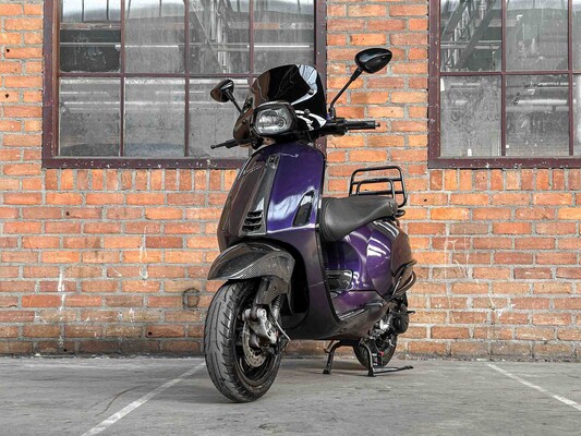 Vespa Sprint 4T -Carbon- (CUSTOM) 2016, DFV-89-L Scooter