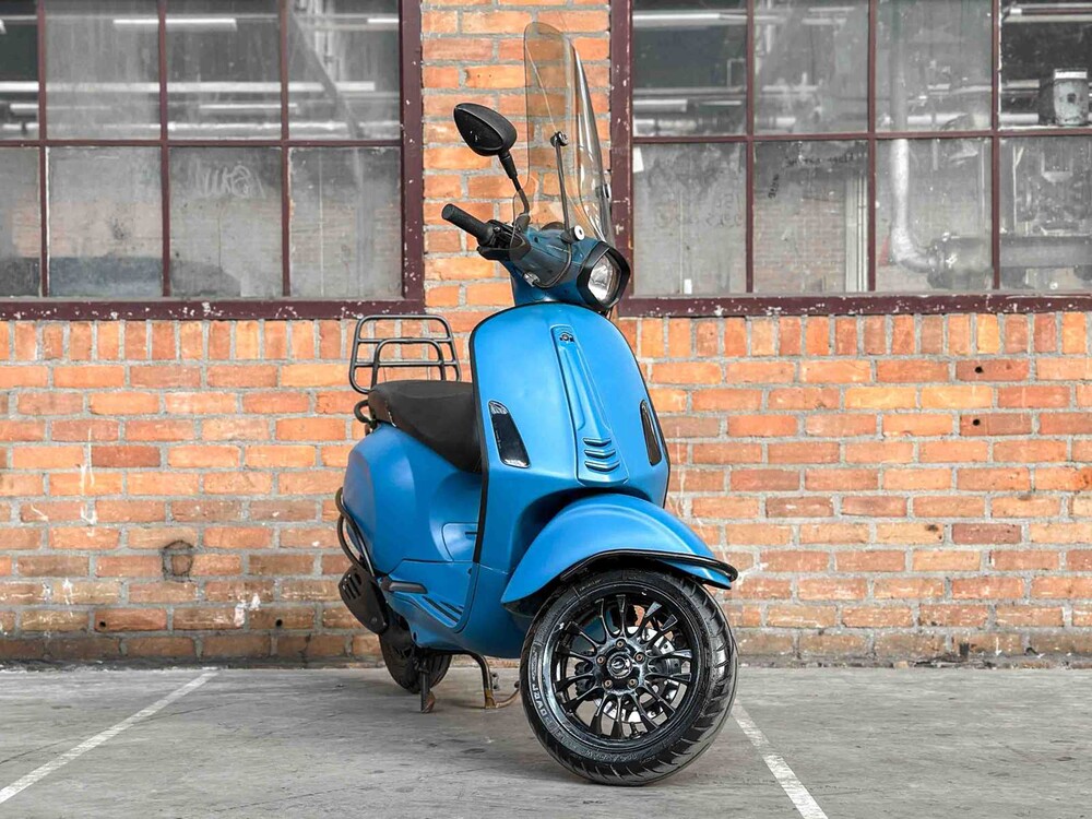 Vespa Sprint 4T 2015, DDH-77-P Roller