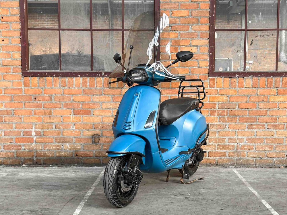 Vespa Sprint 4T 2015, DDH-77-P Roller