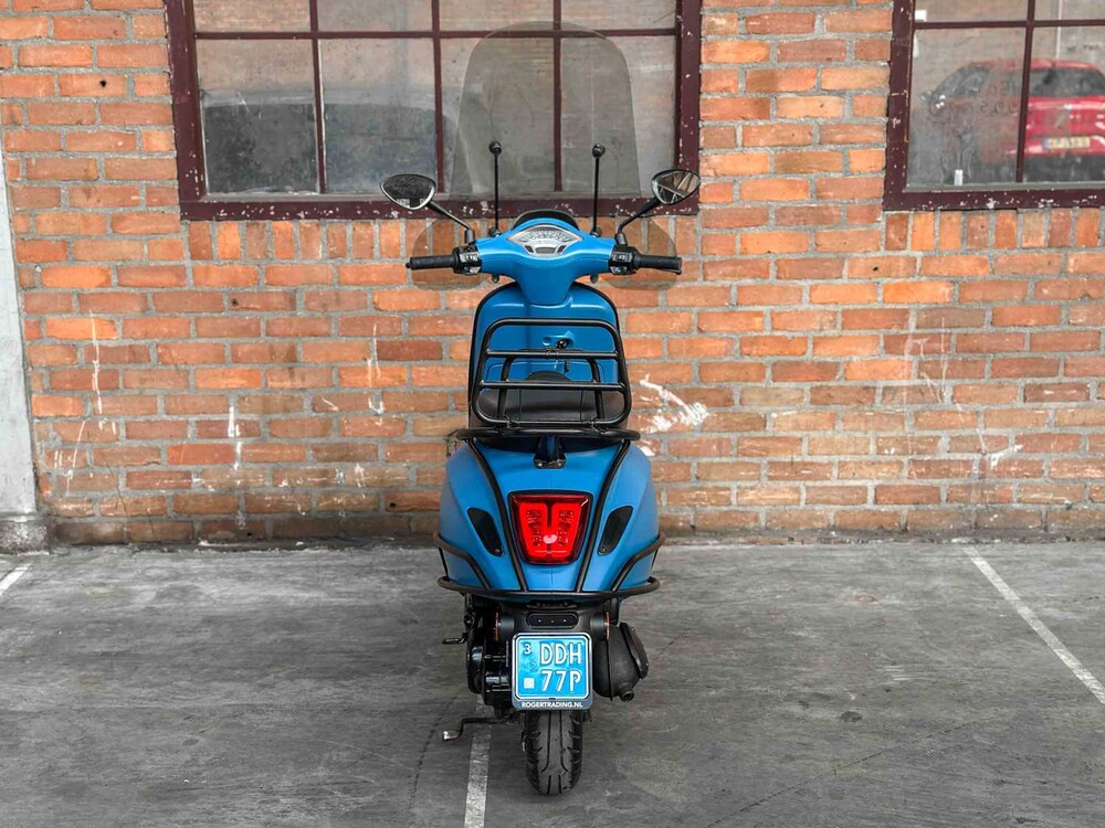 Vespa Sprint 4T 2015, DDH-77-P Roller